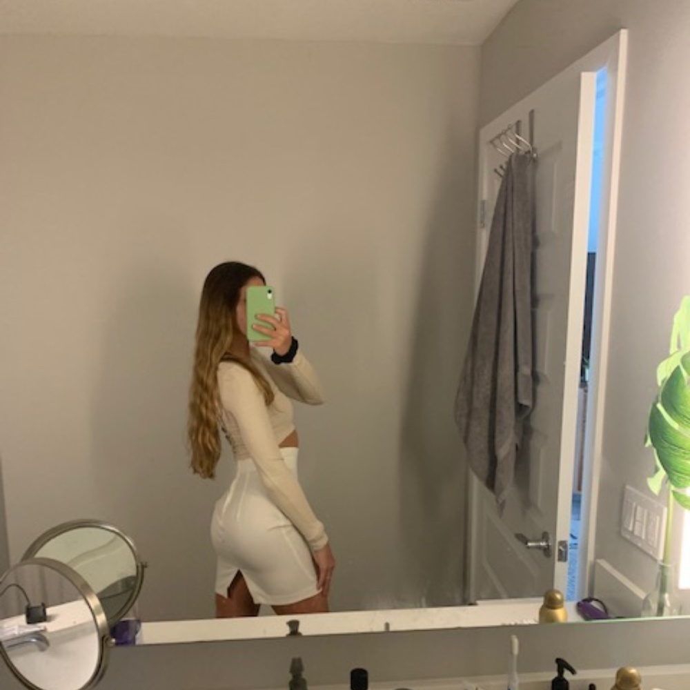 White Mini Skirt - Picture 2 of 3
